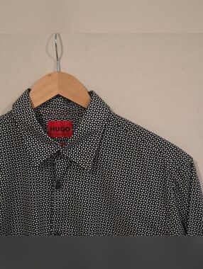 Hugo Boss Casual Slim Fit Button Down M